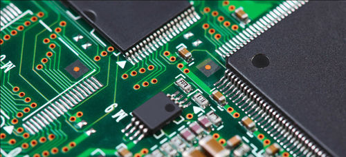 آخر أخبار الشركة عن مزايا وعيوب طرق معالجة استنسل PCB Smt